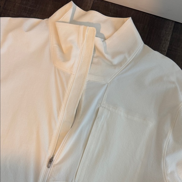 lululemon athletica White Lightweight Full-Zip Shirt Jacket - Picture 3 of 3